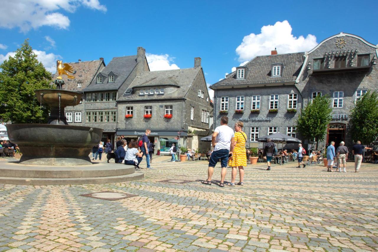 Haus Mittenmank Am Marktplatz Apartment Goslar Exterior photo